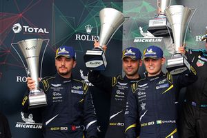 Podyum GT Am: 2. #90 TF Sport Aston Martin Vantage: Salih Yoluc, Jonny Adam, Charles Eastwood