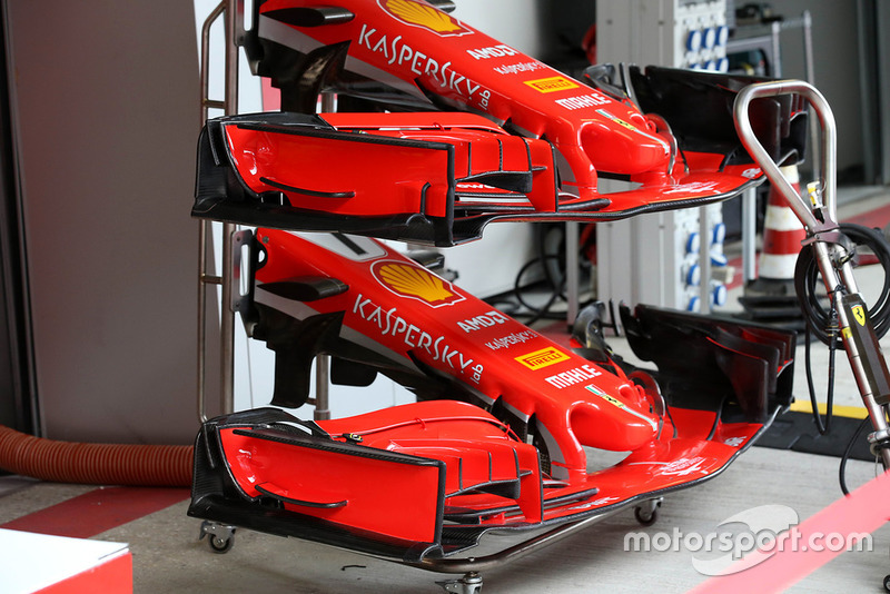 Сравнение версий переднего крыла Ferrari SF71H