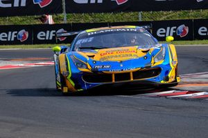 #39 TP 12 - Kessel Racing Ferrari 488 GT3: Piti Bhirombhakdi, Carlo Van Dam