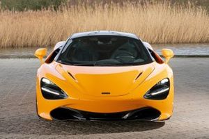 McLaren 720S Spa 68