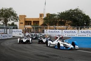 Antonio Felix da Costa, BMW I Andretti Motorsports, BMW iFE.18 Sébastien Buemi, Nissan e.Dams, Nissan IMO1, Jose Maria Lopez, GEOX Dragon Racing, Penske EV-3 au départ