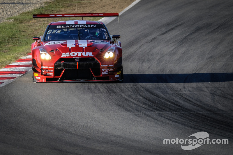 #22 GT SPORT MOTUL Team RJN Nissan GT-R Nismo GT3: Struan Moore, Ricardo Sanchez, Colin Noble