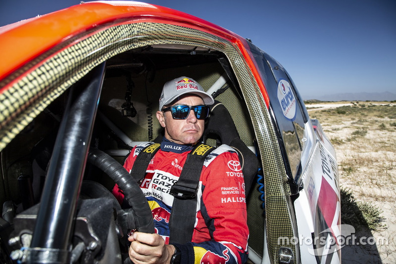 #302 Toyota Gazoo Racing Toyota Hilux: Giniel de Villiers