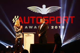 Nicki Shields et David Croft sur scène