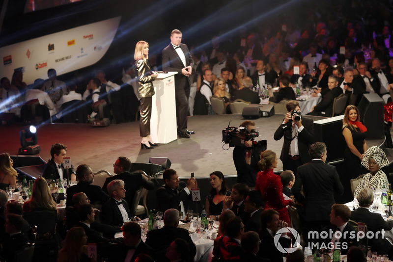 CEO de la FIA Fórmula E, Alejandro Agag y Julia Piquet