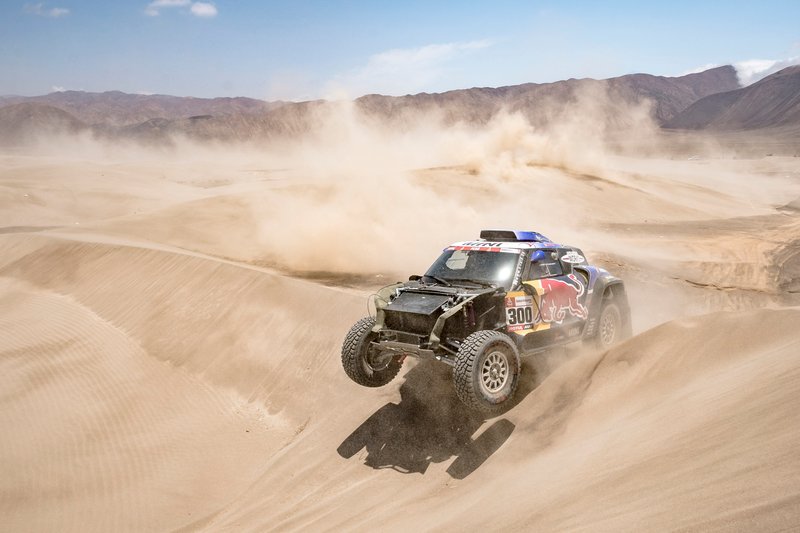 #300 X-Raid Mini JCW Team: Carlos Sainz, Lucas Cruz