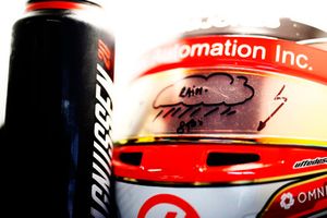 La gourde et le casque de Kevin Magnussen, Haas F1 Team