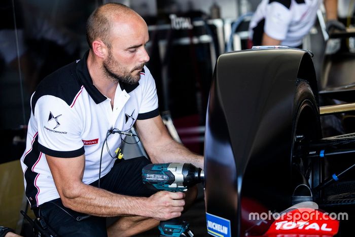 DS Techeetah team at work