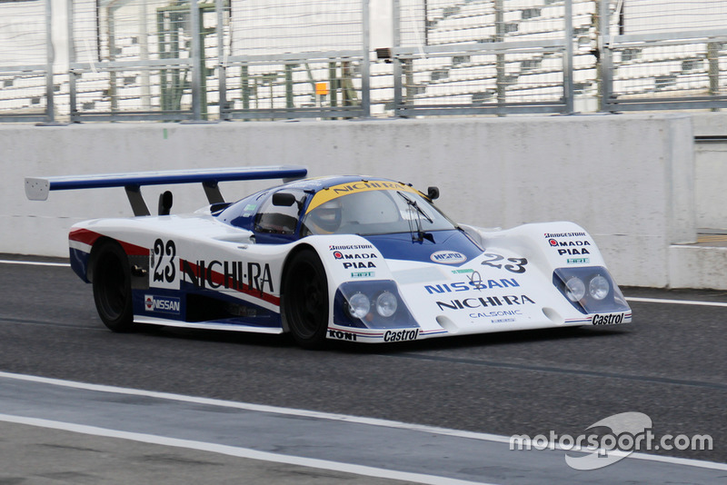 Nissan R86V