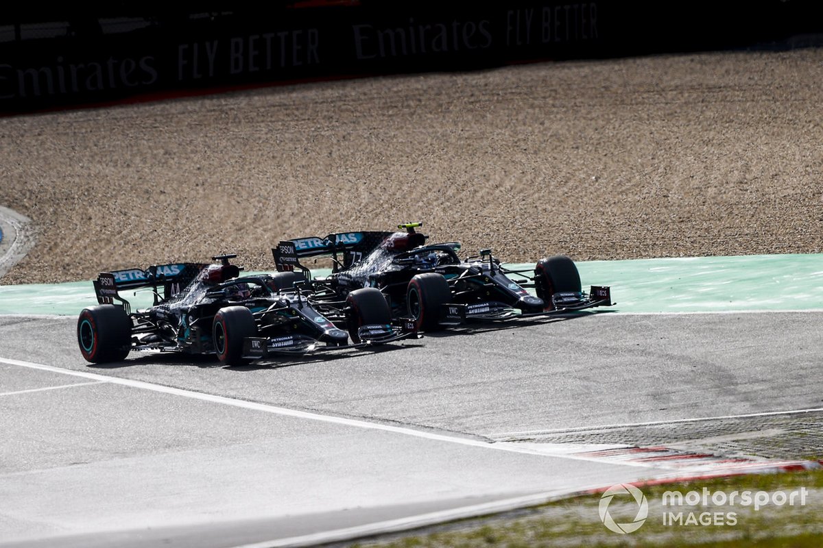Valtteri Bottas, Mercedes F1 W11, Lewis Hamilton, Mercedes F1 W11, al inicio