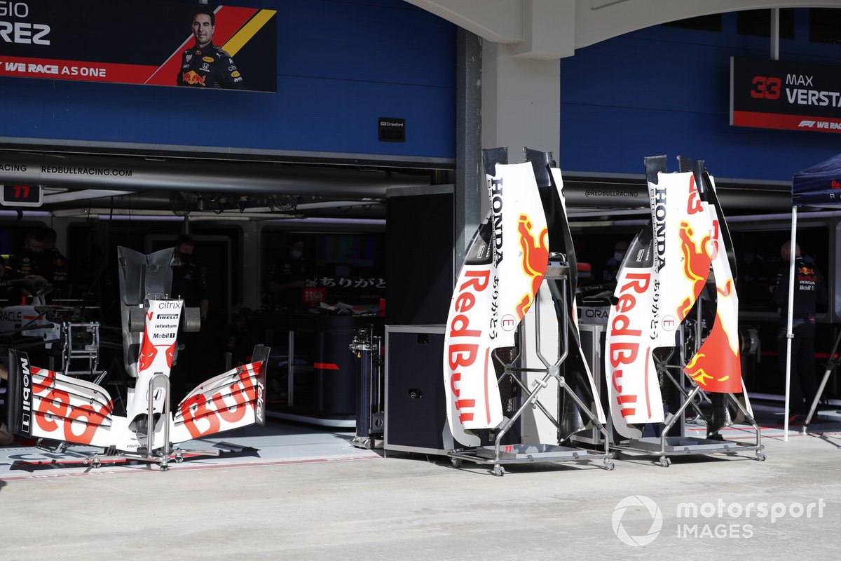Red Bull Racing RB16B with white livery