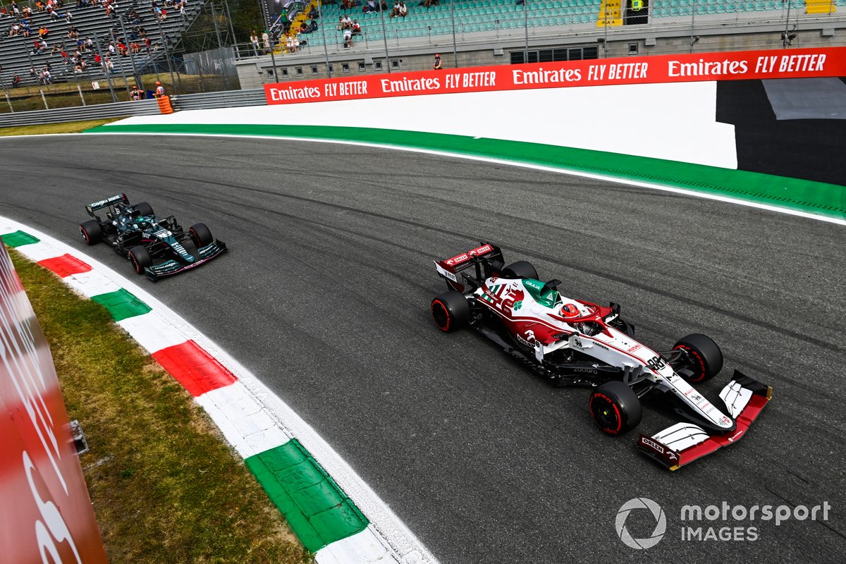 Robert Kubica, Alfa Romeo Racing C41, Lance Stroll, Aston Martin AMR21