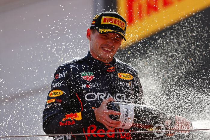 Podio: ganador Max Verstappen, Red Bull Racing