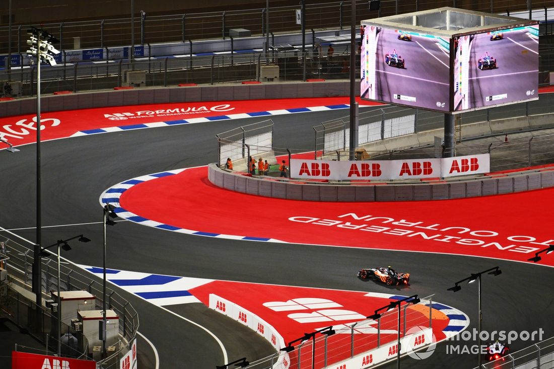 Taylor Barnard, equipo McLaren de Fórmula E