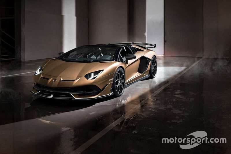 2019 Lamborghini Aventador SVJ Roadster