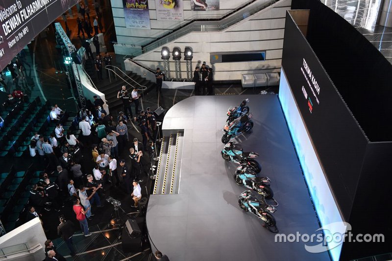Petronas Yamaha presentación