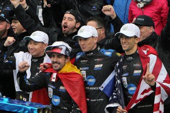 Race Winners #10 Konica Minolta Cadillac DPi-V.R.: Renger Van Der Zande, Jordan Taylor, Fernando Alonso, Kamui Kobayashi