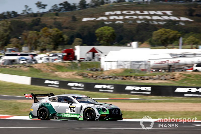 #108 Bentley Team M-Sport Bentley Continental GT3: Andy Soucek, Maxime Soulet, Vincent Abril