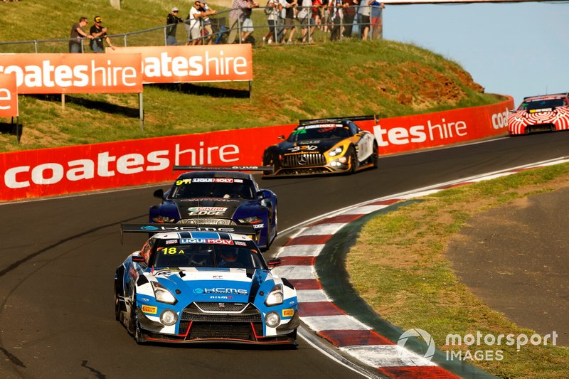 #18 KCMG Nissan GT-R Nismo GT3: Alexandre Imperatori, Oliver Jarvis, Edoardo Liberati