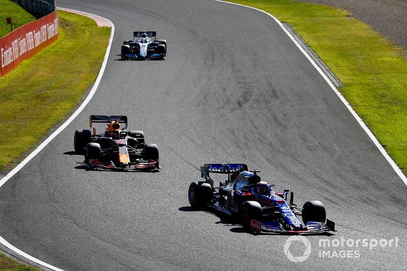Даниил Квят, Scuderia Toro Rosso STR14, Макс Ферстаппен, Red Bull Racing RB15, и Джордж Расселл, Williams FW42