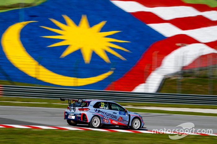 Mitchell Cheah Min Jie, Hyundai Team Engstler Hyundai i30 TCR