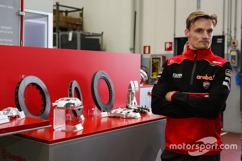 Visita di Chaz Davies agli stabilimenti Brembo