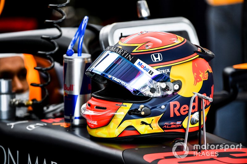 Casco de Alexander Albon, Red Bull Racing