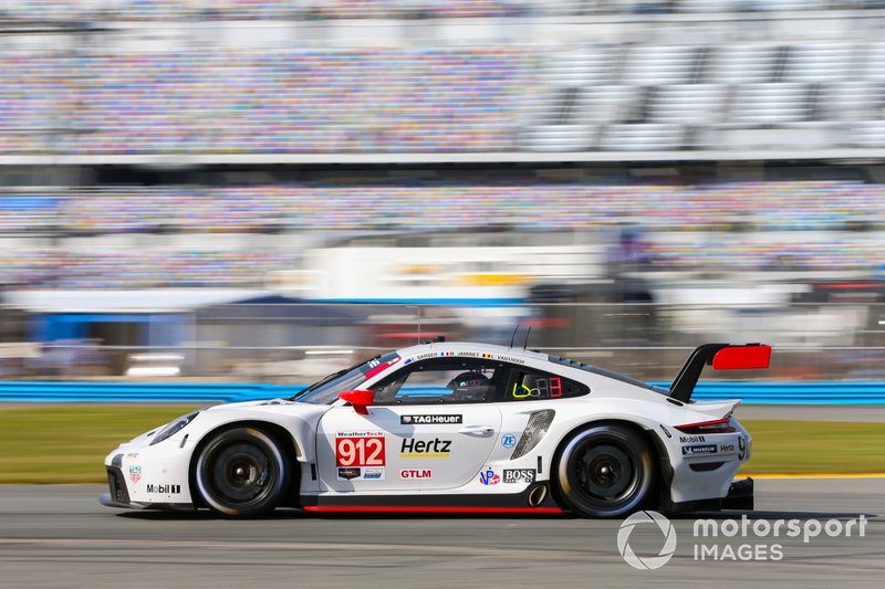 #912 Porsche GT Team Porsche 911 RSR - 19, GTLM: Laurens Vanthoor, Earl Bamber, Mathieu Jaminet