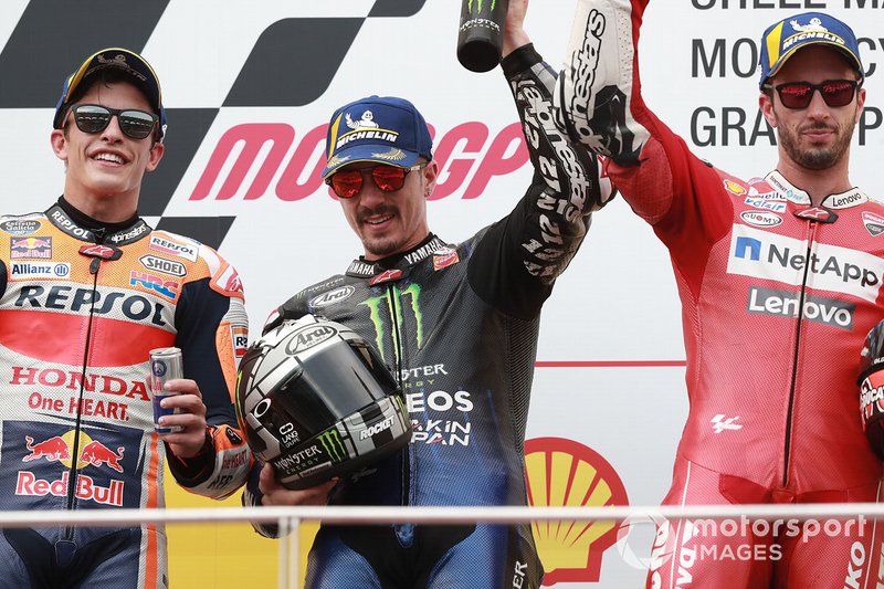 Il vincitore della gara Maverick Vinales, Yamaha Factory Racing, secondo classificato Marc Marquez, Repsol Honda Team, terzo classificato Andrea Dovizioso, Ducati Team