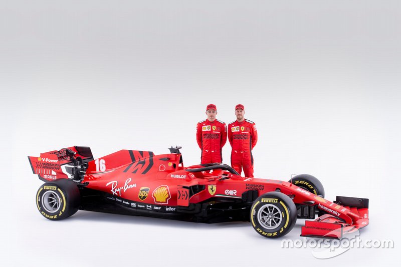 Sebastian Vettel e Charles Leclerc con la Ferrari SF1000