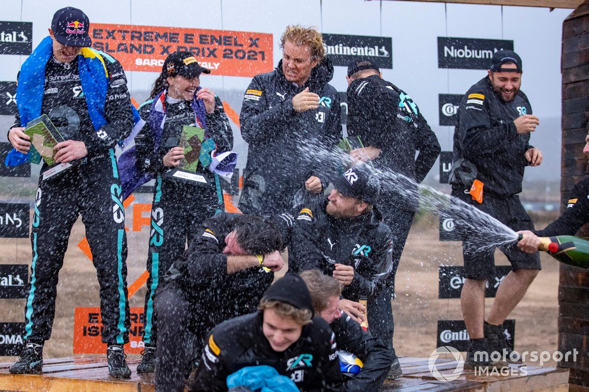 Molly Taylor, Johan Kristoffersson, Rosberg X Racing Nico Rosberg, fundador y director general de Rosberg X Racing y el equipo celebran la primera posición,