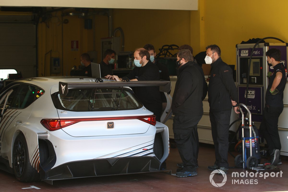 Mikel Azcona, Jordi Gené, Cupra Racing, Cupra eRacer