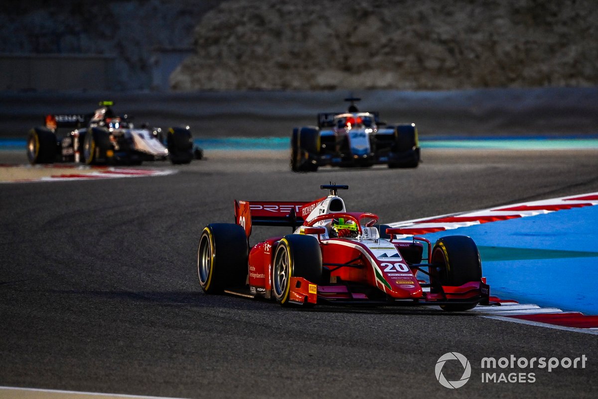 Mick Schumacher, Prema Racing, precede Nikita Mazepin, Hitech Grand Prix, e Christian Lundgaard, ART Grand Prix