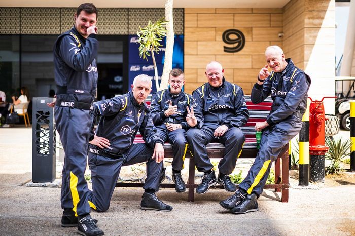 Miembros del equipo TF Sport