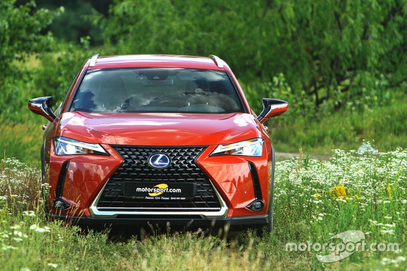 Lexus UX