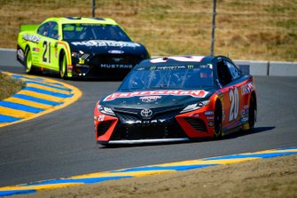Erik Jones, Joe Gibbs Racing, Toyota Camry Craftsman, Paul Menard, Wood Brothers Racing, Ford Mustang Menards / Richmond