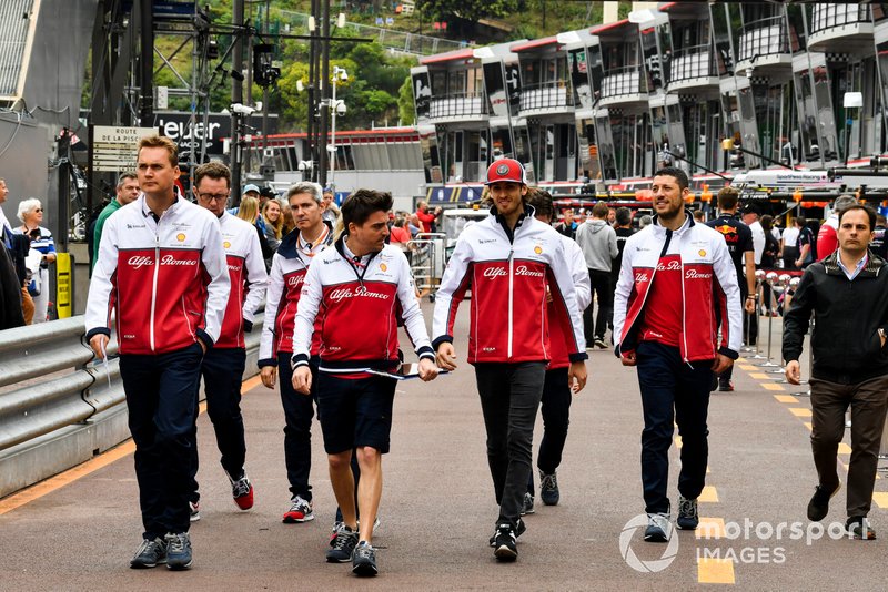 Ознакомление с трассой: Антонио Джовинацци, Alfa Romeo Racing