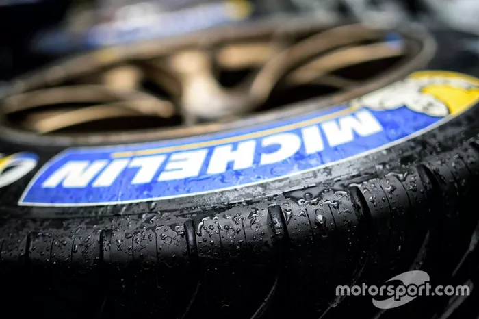 Preparação da BMW para as 24 horas de Le Mans