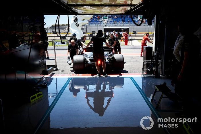 Lewis Hamilton, Mercedes AMG F1 W10 