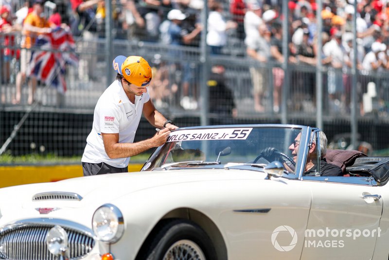 Carlos Sainz Jr, McLaren, in the drivers parade