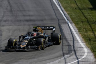 Kevin Magnussen, Haas VF-19