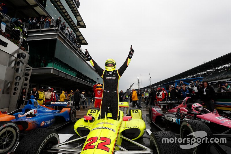 Ganador de la carrera Simon Pagenaud, Team Penske Chevrolet