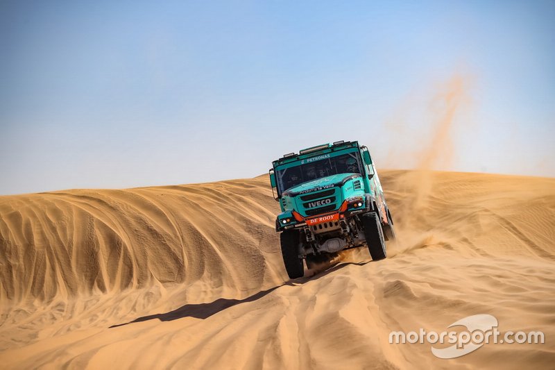 #517 Team De Rooy IVECO: Albert Llovera, Ferran Marco Alcayna, Marc Torres