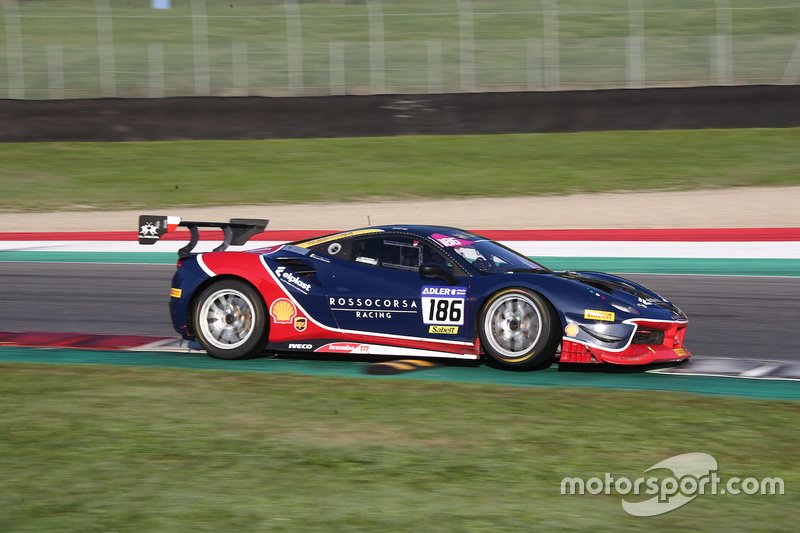 #186 Ferrari 488 Challenge, Rossocorsa: Agata Smolka