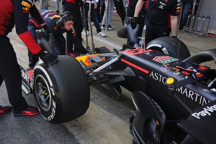 Red bull Racing RB16