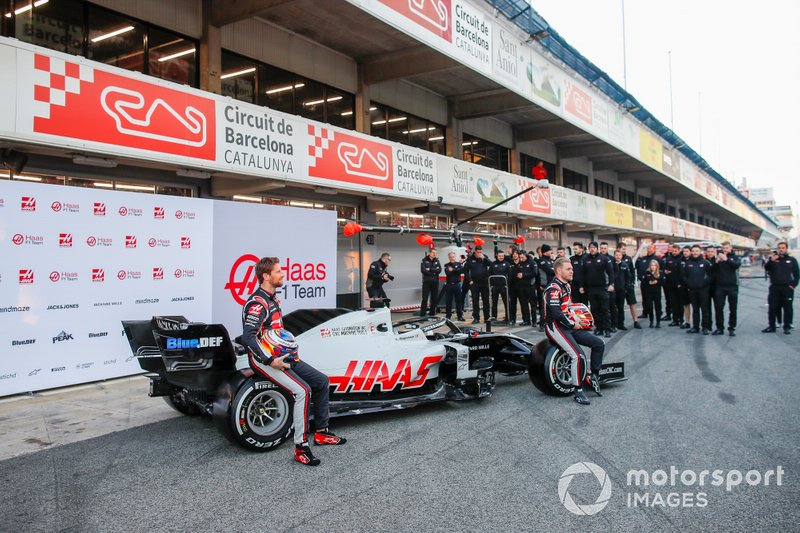 Romain Grosjean, Haas F1 Team and Kevin Magnussen, Haas F1 Team