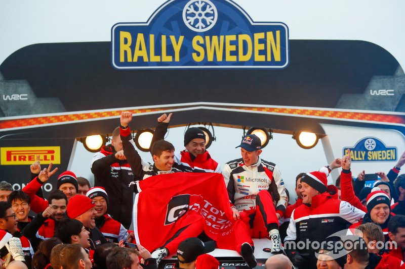 Elfyn Evans, Scott Martin, Toyota Gazoo Racing WRT Toyota Yaris WRC con il team