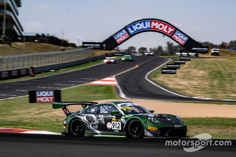 #912 Absolute Racing Porsche GT3 R: Dirk Werner, Matteo Cairoli, Thomas Preining