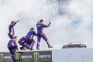 Race Winner Denny Hamlin, Joe Gibbs Racing, Toyota Camry FedEx Ground