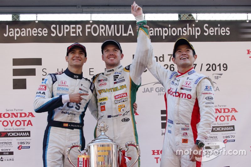 Naoki Yamamoto(DOCOMO TEAM DANDELION RACING)、Nick Cassidy(VANTELIN TEAM TOM’S)、アAlex Palou(TCS NAKAJIMA RACING)